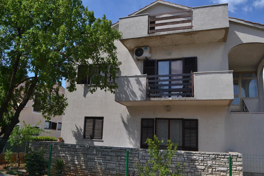 Apartment Din-pula