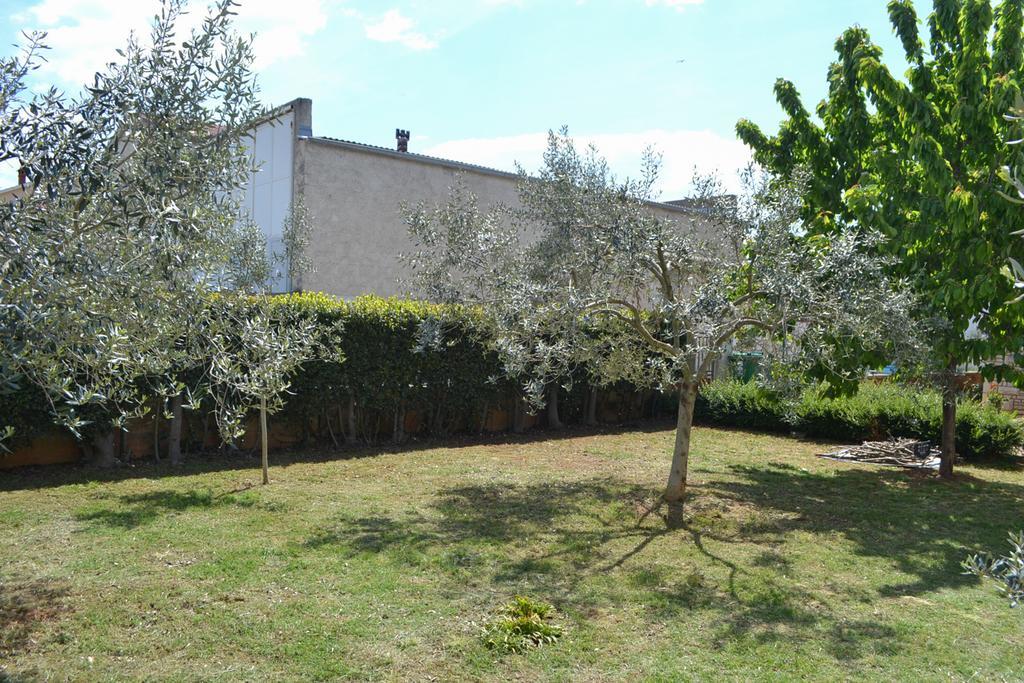 Din-pula Apartmán *